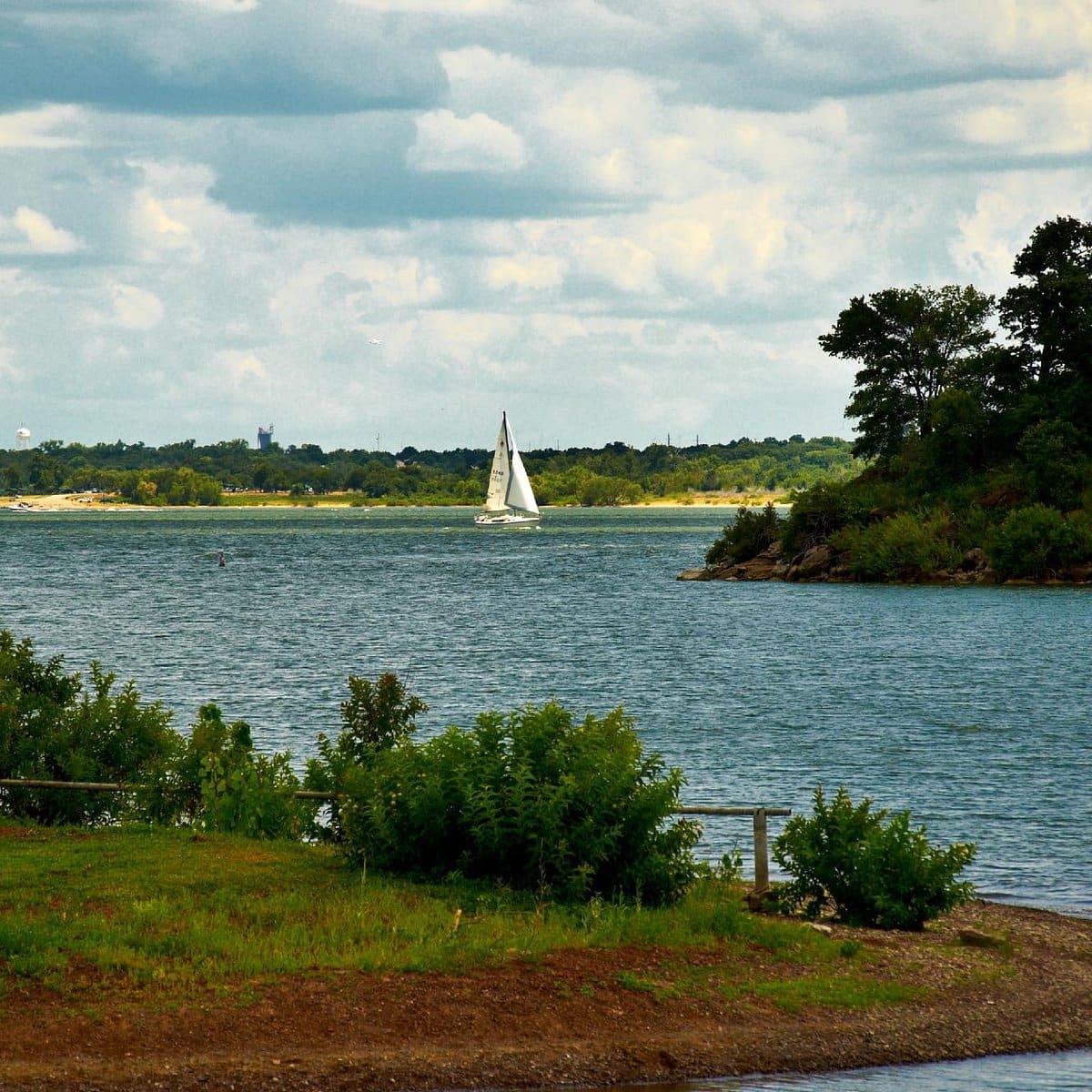 Lake Grapevine shoreline, Flower Mound TX